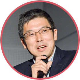 講演する河野先生の写真